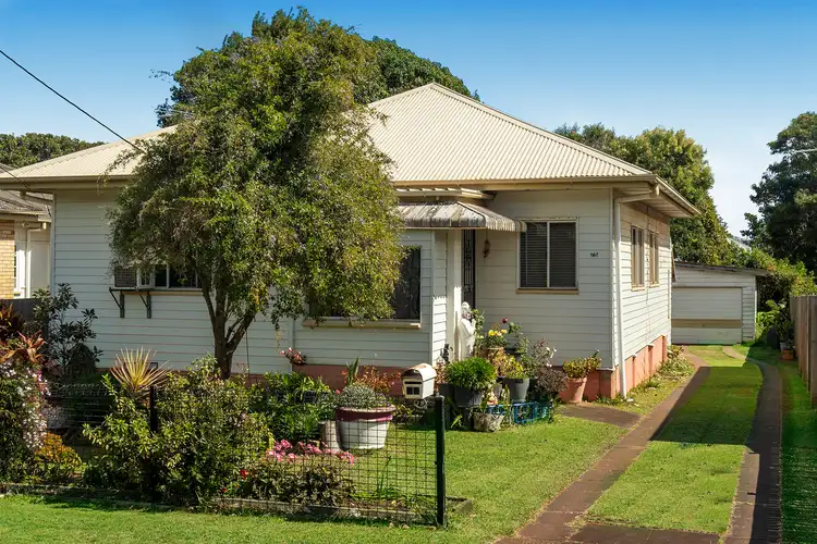 75 Victoria Avenue, Woody Point QLD 4019