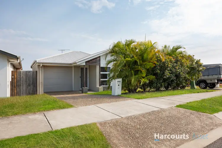 27 Saddleback Avenue, Redbank Plains QLD 4301