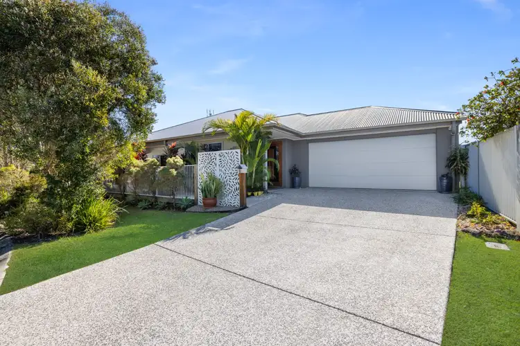 1 Burdekin Place, Pelican Waters QLD 4551