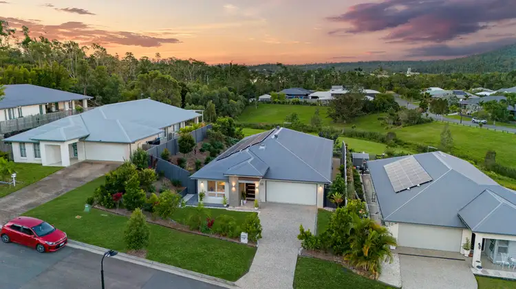 33 Summerstone Place, Maudsland QLD 4210