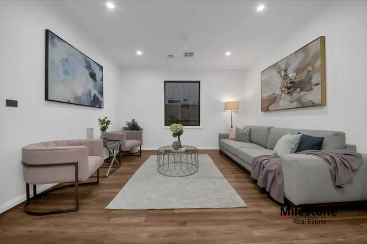 32 Crescendo Boulevard, Clyde VIC 3978