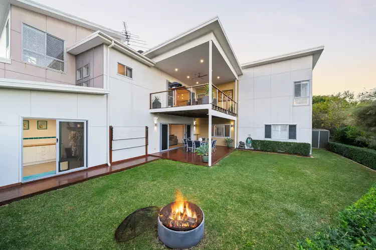 10 Roundelay Court, Eatons Hill QLD 4037