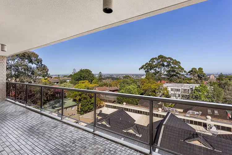 28/174 Pacific Highway, North Sydney NSW 2060