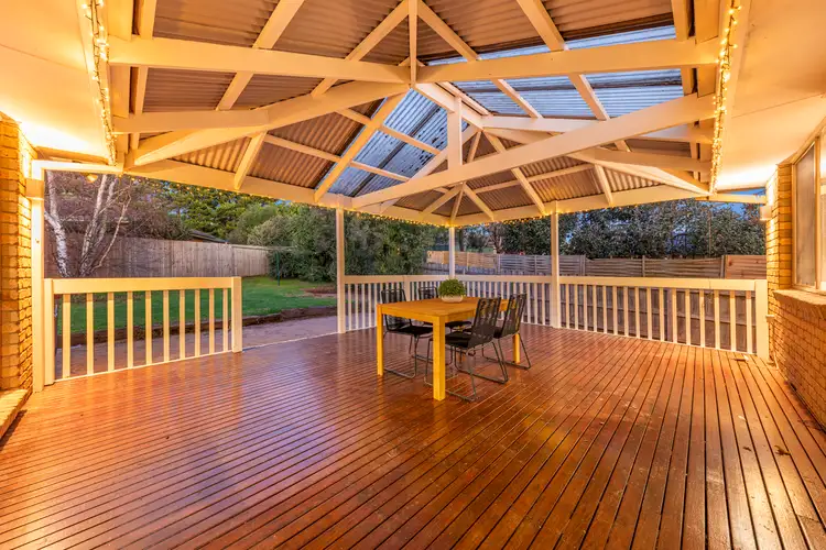 Second view of Homely house listing, 4 Moloney Court, Berwick VIC 3806