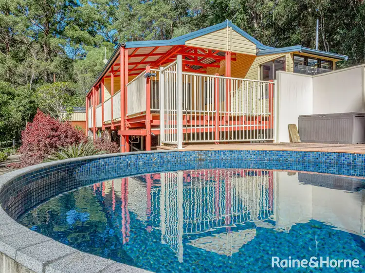 1 Wybalena Road, Pomona QLD 4568