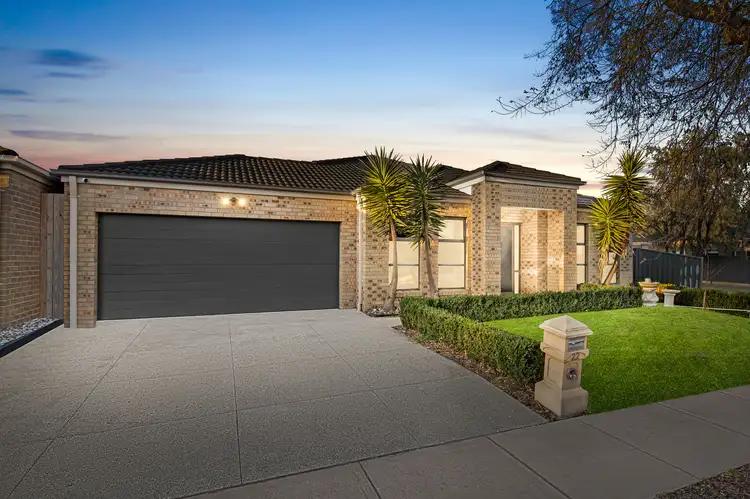 22 Murrumbidgee Street, Manor Lakes VIC 3024