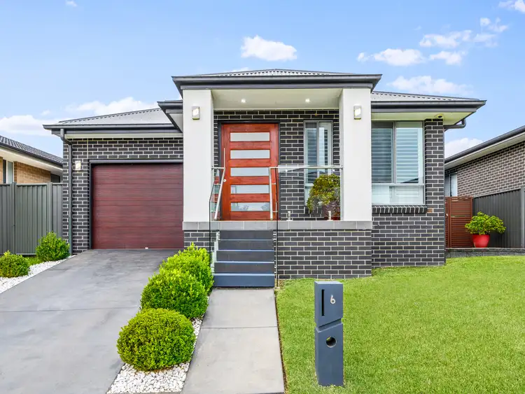 6 Juliana Street, Jordan Springs NSW 2747