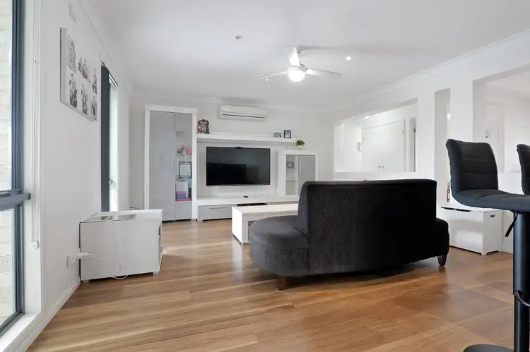 Sixth view of Homely house listing, 28 Foxtail Crescent, Woongarrah NSW 2259