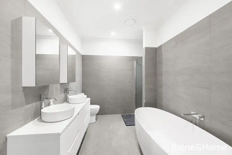 Sixth view of Homely house listing, 4/37 Elizabeth Street, St Albans VIC 3021