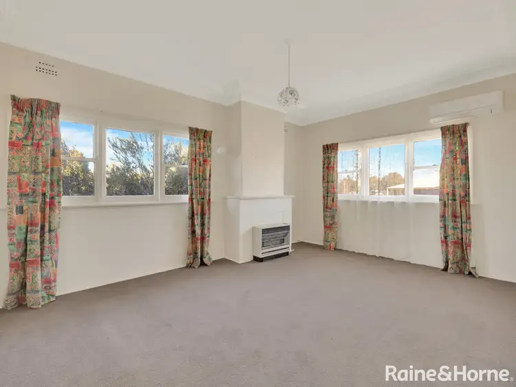 Fifth view of Homely block of units listing, 1,2,3/69 Bant Street, South Bathurst NSW 2795