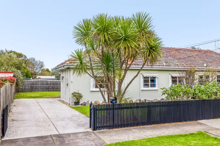 27 Croker Street, Newport VIC 3015