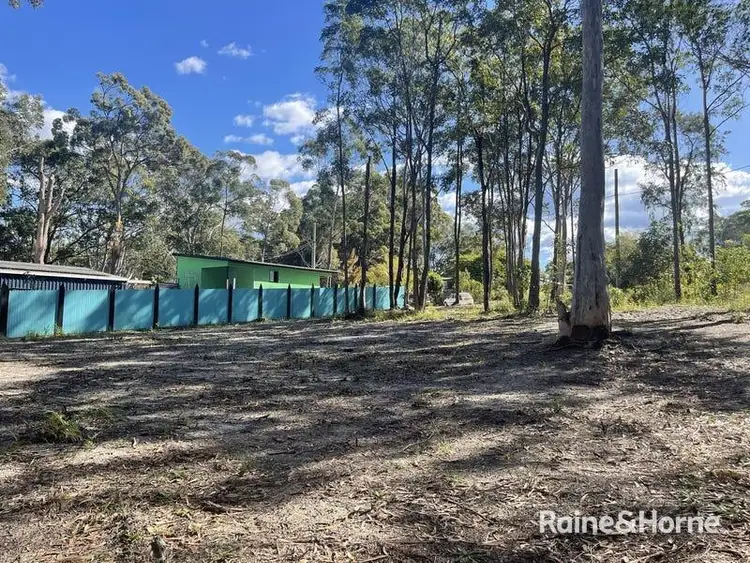 14 Hunters Road, Russell Island QLD 4184
