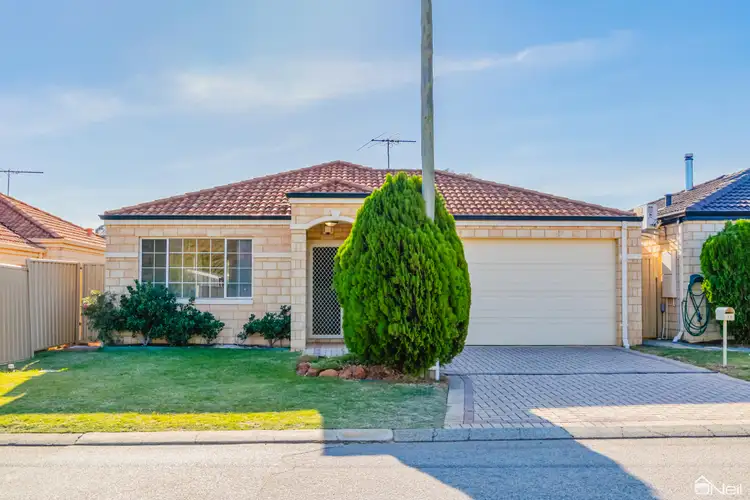 11 Devonshire Terrace, Armadale WA 6112