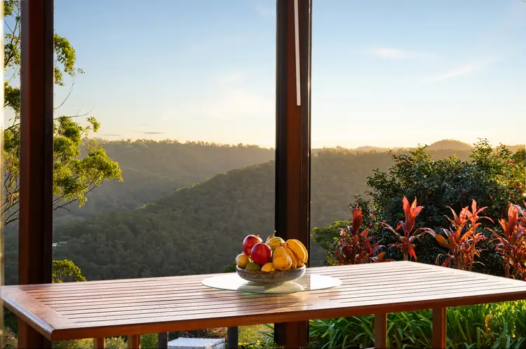 86 Walter Court, Wongawallan QLD 4210