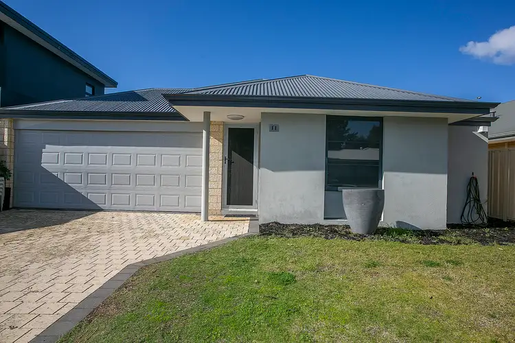 17 Mariposa Gardens, Success WA 6164