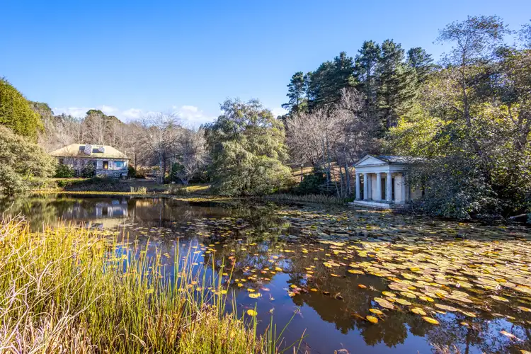 94 Tableland Road, Wentworth Falls NSW 2782