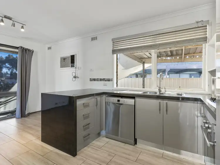 Fifth view of Homely house listing, 8 Celtic Court, Wodonga VIC 3690