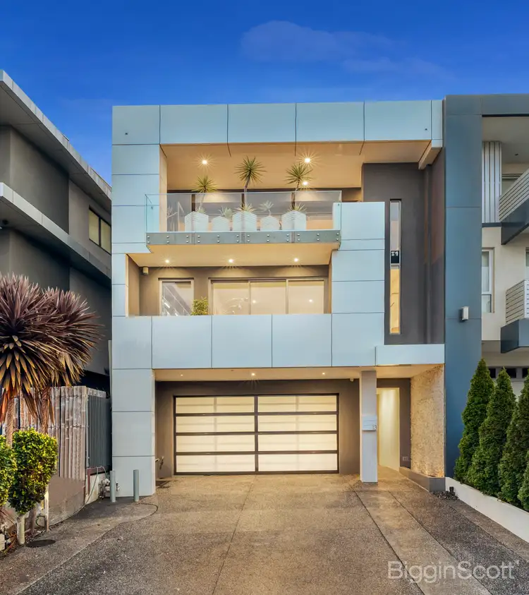 13 The Grand, Maribyrnong VIC 3032
