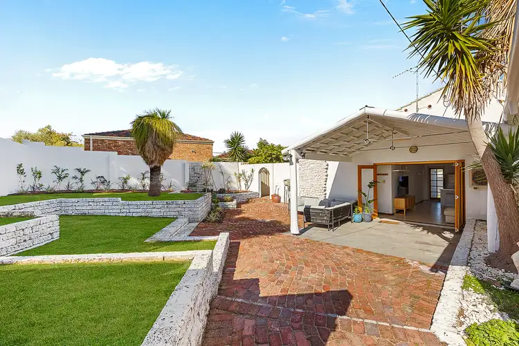 1A Kempenfeldt Avenue, Sorrento WA 6020