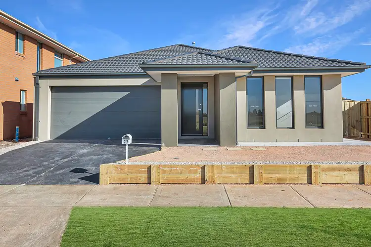 27 Bensonhurst Parade, Point Cook VIC 3030