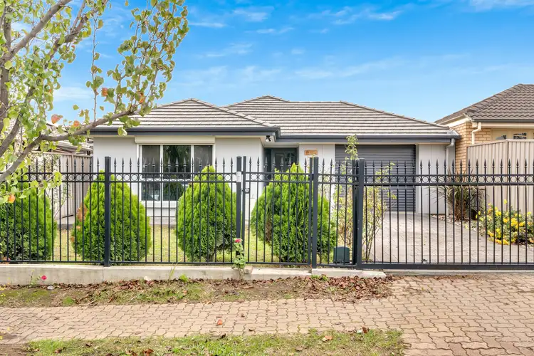 32 Kopoola Crescent, Gilles Plains SA 5086