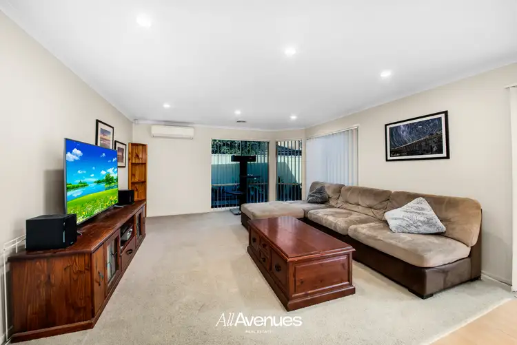 Sixth view of Homely house listing, 10 Horsham Drive, Cranbourne East VIC 3977