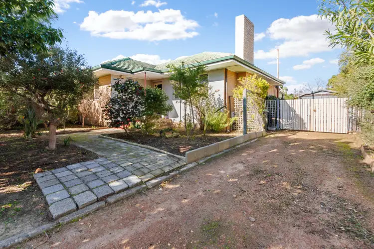 17 Camillo St, Coolbellup WA 6163