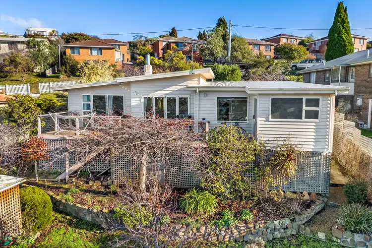 33 Lime Road, Lutana TAS 7009