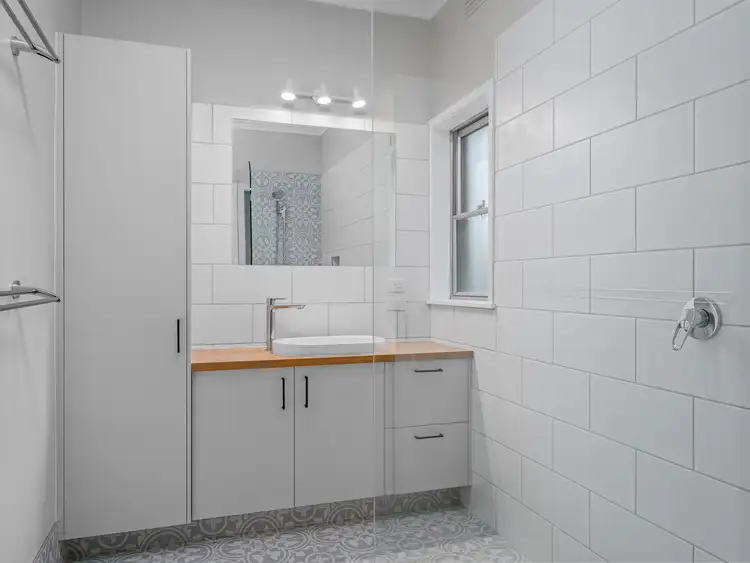 410 Union Road, Lavington NSW 2641