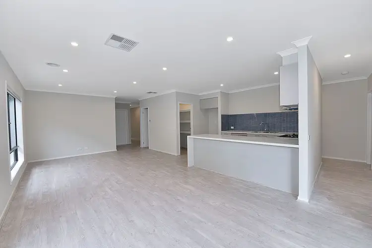 Third view of Homely house listing, 5 Hammermill Drive, Sunbury VIC 3429