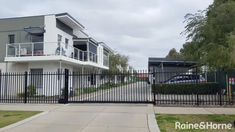 13 Spring Avenue