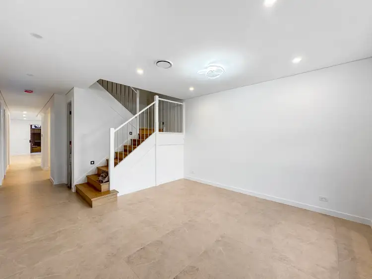 33 April Cresent, Riverstone NSW 2765