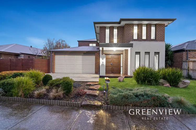 12 Malmesbury Road, Cranbourne North VIC 3977