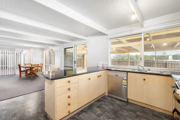 27 Tinapher Drive, Rye VIC 3941