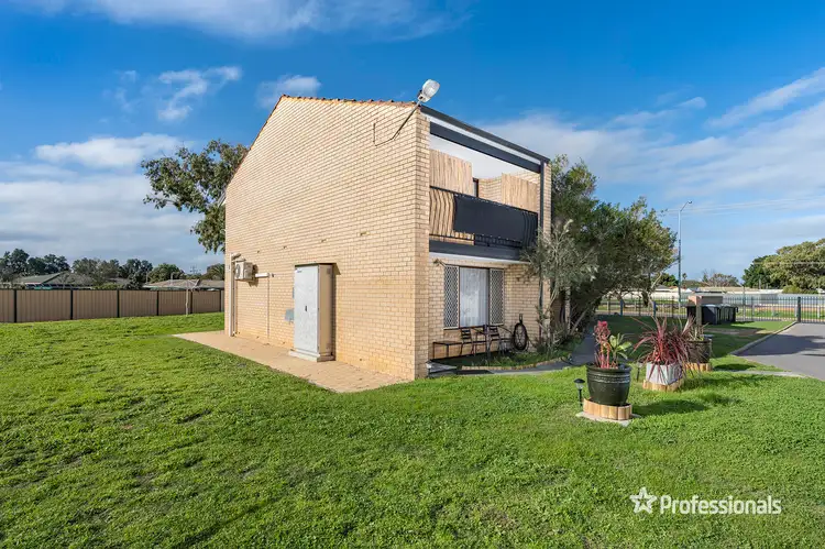 16/125 Railway Street, Bluff Point WA 6530