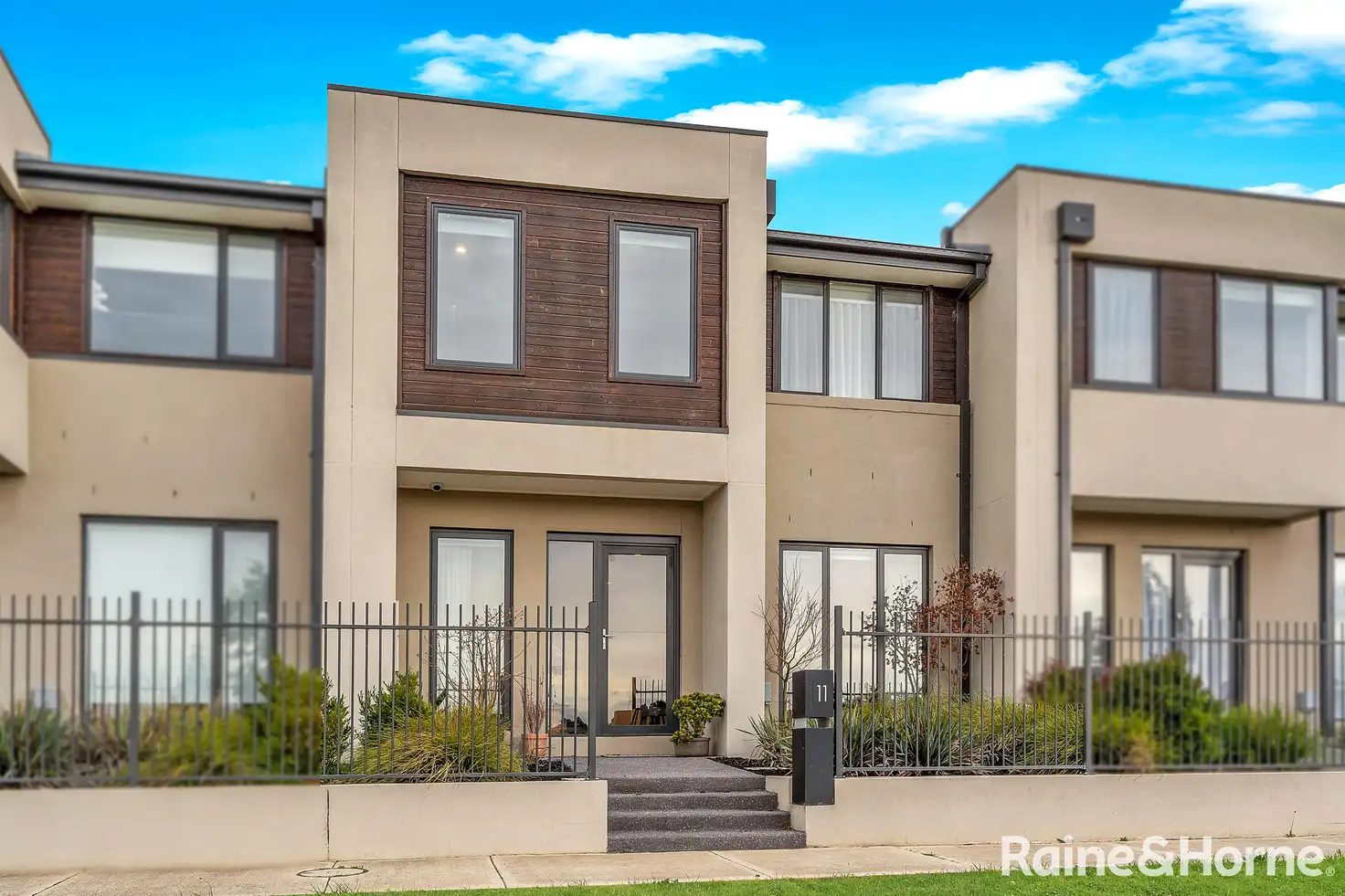 Main view of Homely house listing, 11 Kelpie Walk, Sunbury VIC 3429