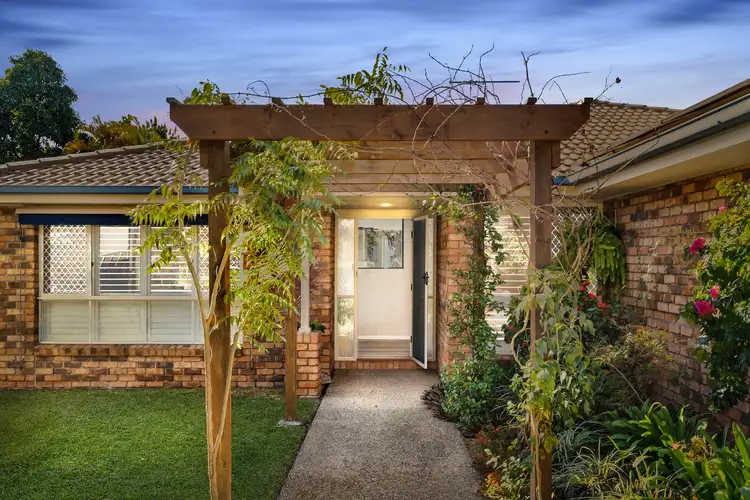 16 Charolais Crescent, Upper Kedron QLD 4055