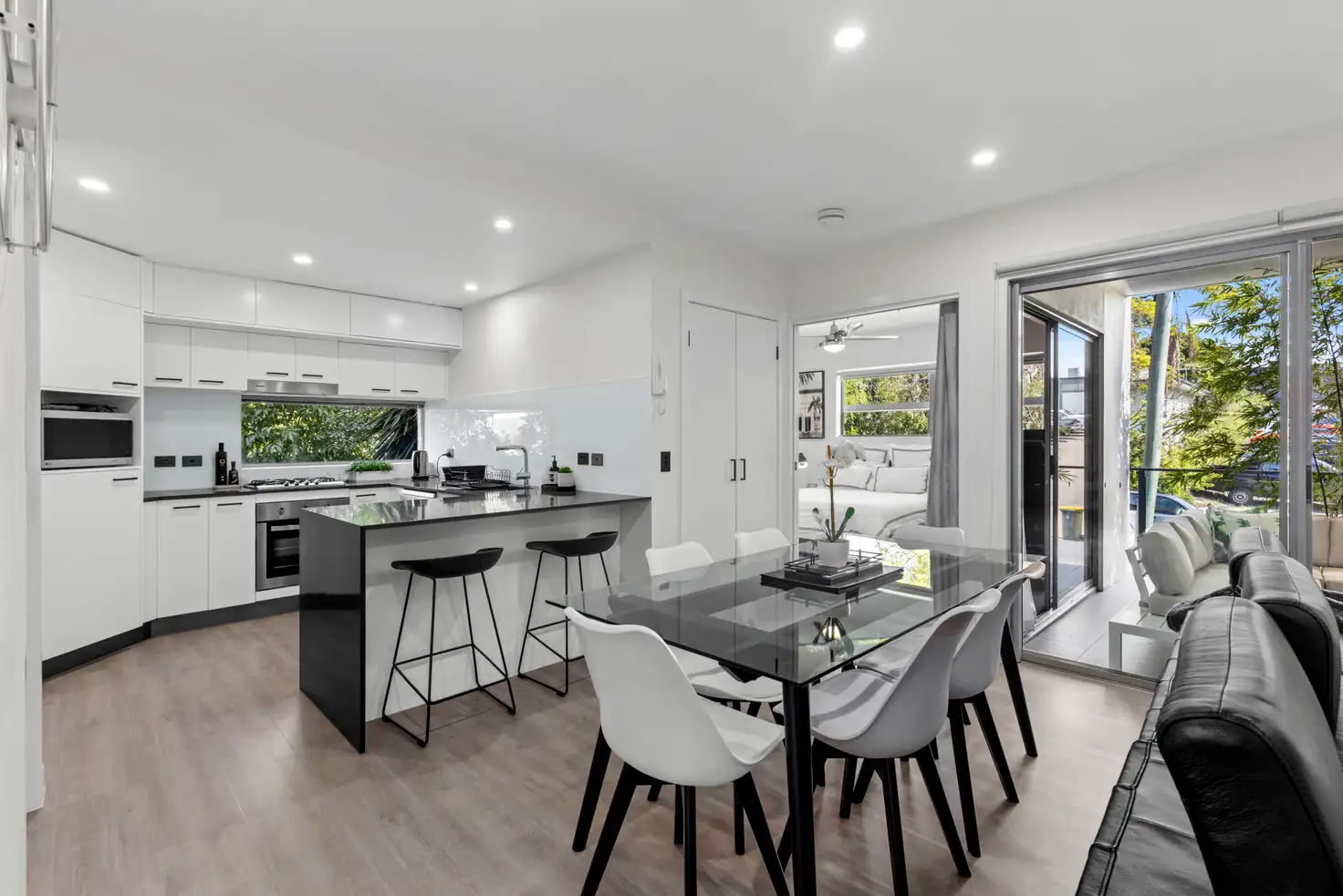 Main view of Homely unit listing, 1/32 Redfern Street, Morningside QLD 4170