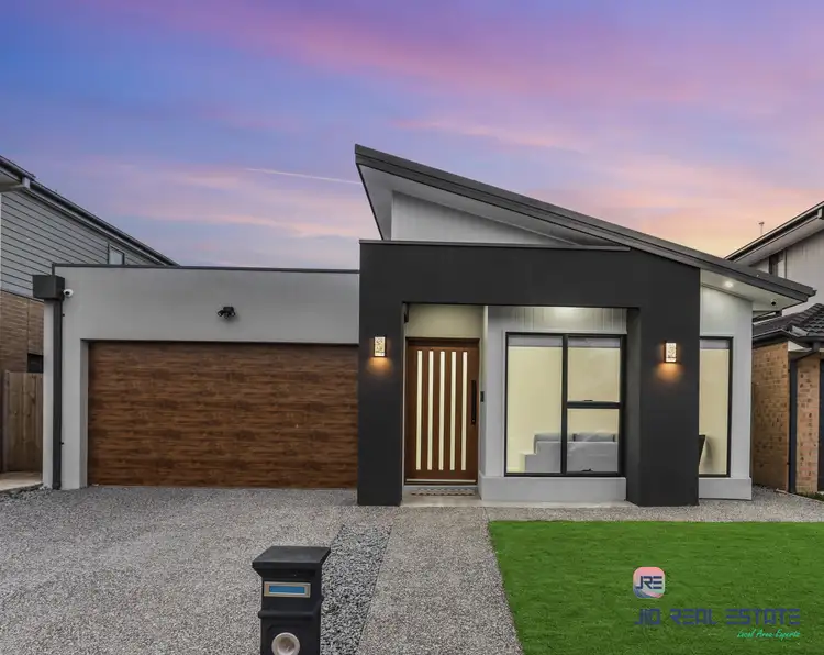 83 Shelterbelt Avenue, Weir Views VIC 3338