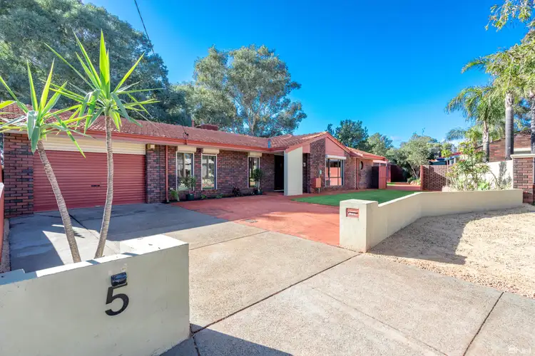 Main view of Homely house listing, 5 Curlew Court, Kelmscott WA 6111