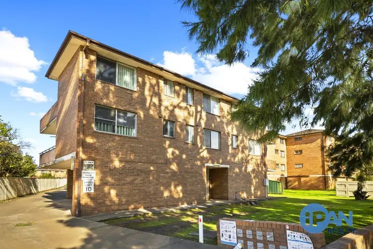 1/2 St Johns Road, Cabramatta NSW 2166