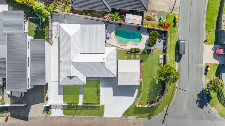 Second view of Homely house listing, 1 Chardonnay Court, Thornlands QLD 4164