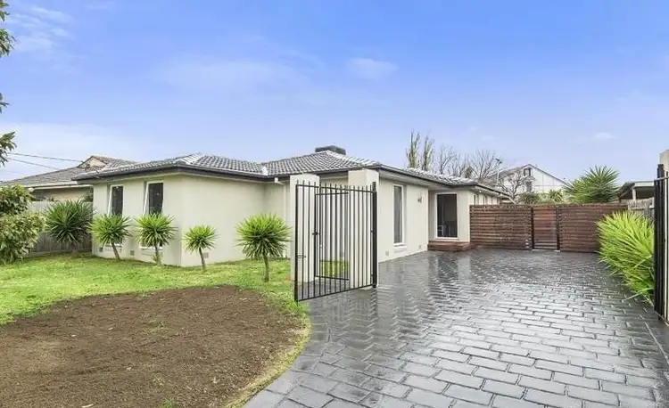 30 Braeswood Road, Kings Park VIC 3021
