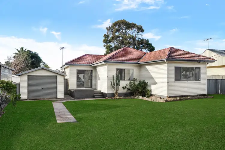 8 Constance Avenue, Oxley Park NSW 2760