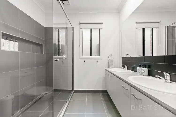 Fifth view of Homely house listing, 8 Dacite Way, Craigieburn VIC 3064