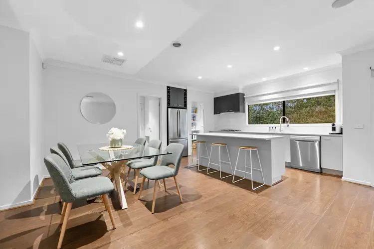 Seventh view of Homely house listing, 8 Dacite Way, Craigieburn VIC 3064