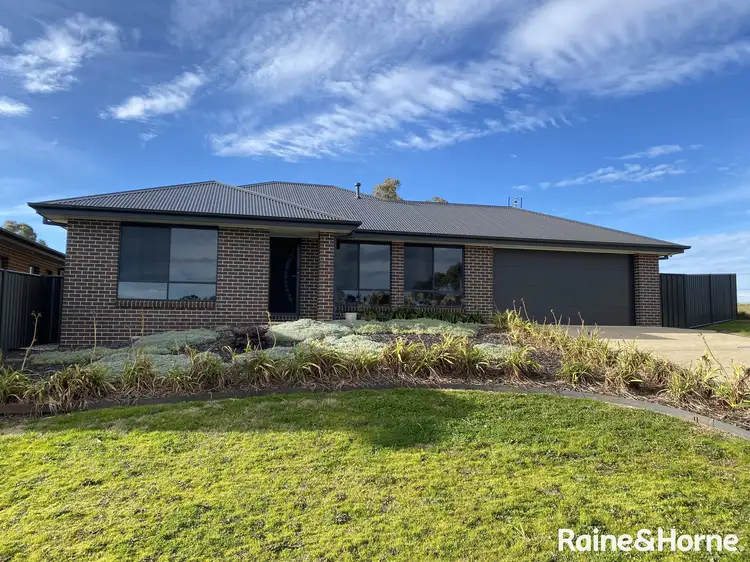 29 Haywood Drive, Orange NSW 2800