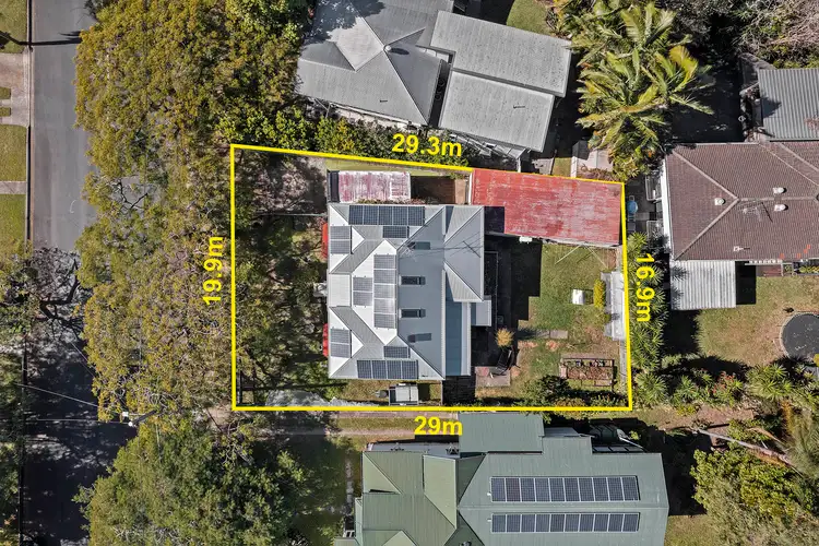 8 Howard Street, Grange QLD 4051