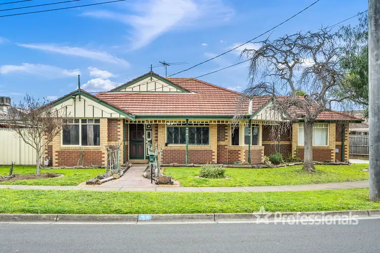 27 Weeden Drive, Werribee VIC 3030