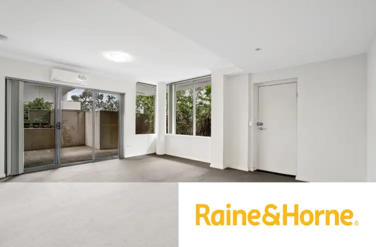 Fifth view of Homely apartment listing, 2/3-5 Browne Parade, Warwick Farm NSW 2170